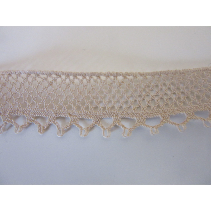 Dentelle au crochet en coton fin écru 2 Dentelle au crochet en coton fin écru 2