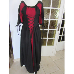 Robe rouge et noir en coton léger