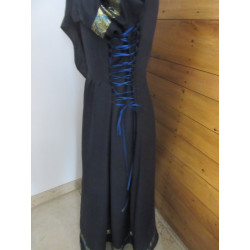 Robe d'apparat en lin bleu marine