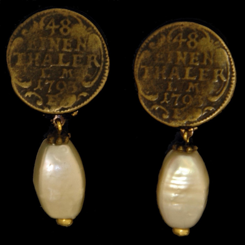 Boucles pièce ancienne perle baroque