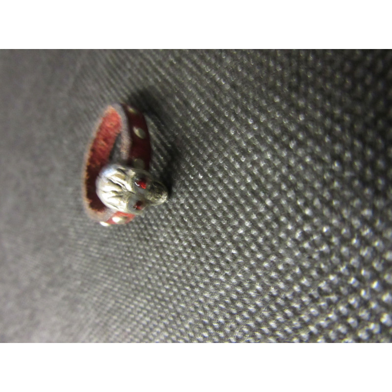 Bague cuir clouté tête de mort Bague cuir clouté tête de mort